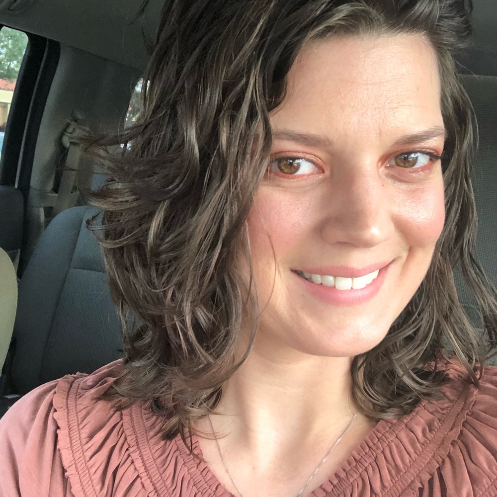 Meet your Posher, Kelly